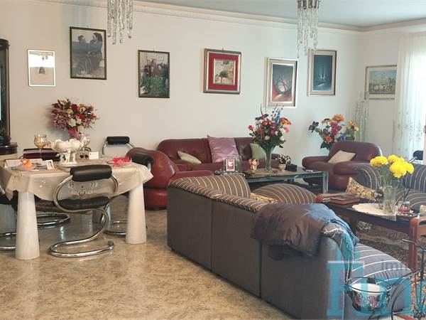 Villa unifamiliare a San Giovanni la Punta