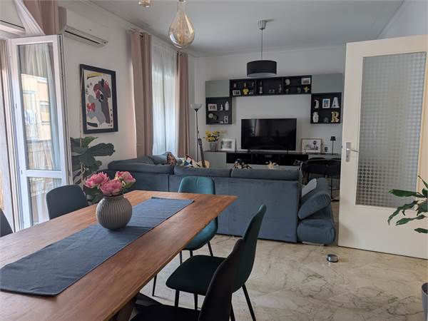 160 mq di comfort e stile con garage in zona Borgo 