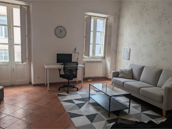 Appartamento ristrutturato zona centrale